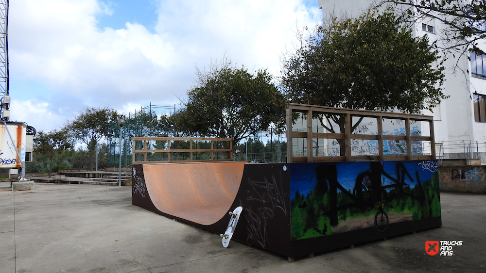 Bairro da Cruz Vermelha skatepark